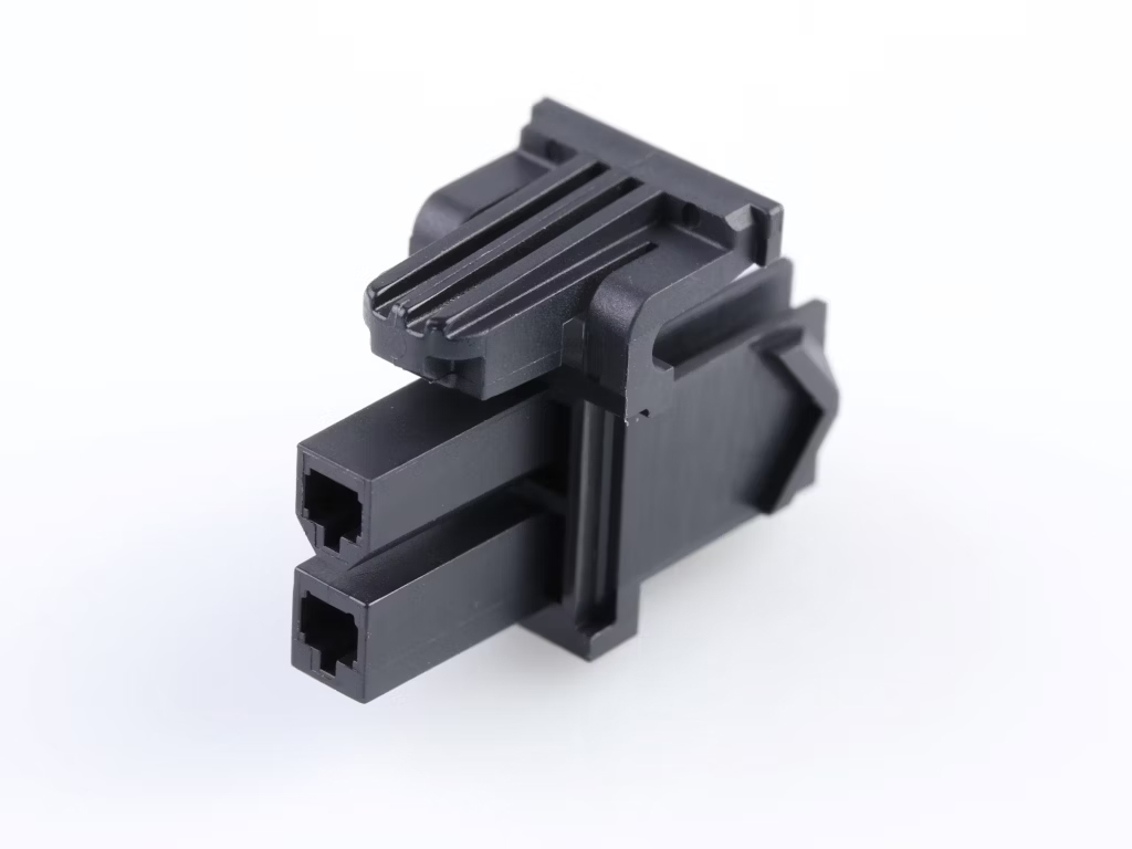 Assorted power connectors and wire-to-wire terminals for electrical and industrial applications